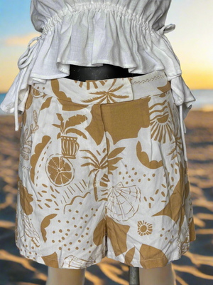 Pleated Shorts in Beige & White Floral